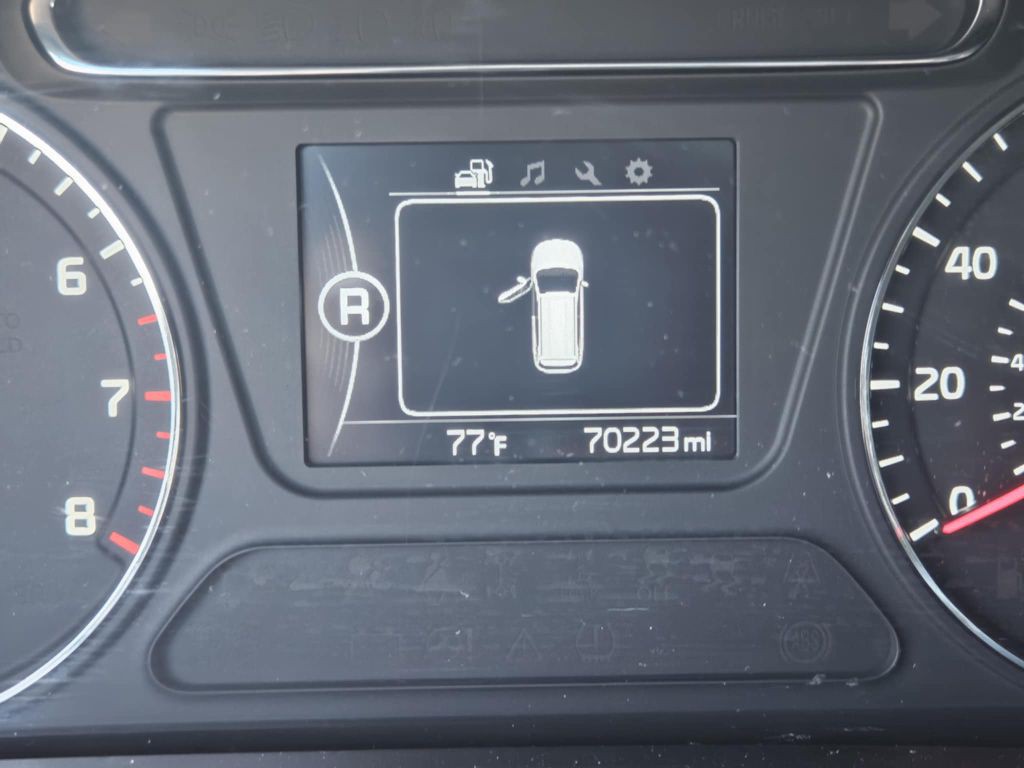 2016 Kia Sorento Image 13