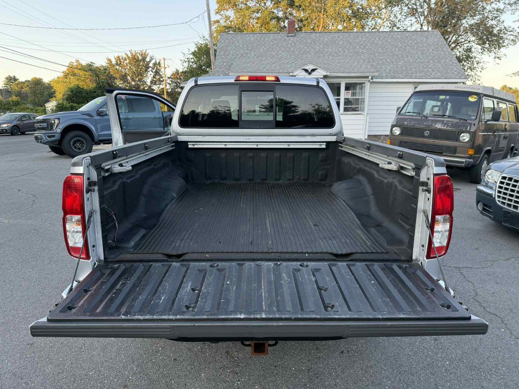 2012 Nissan Frontier Image 17