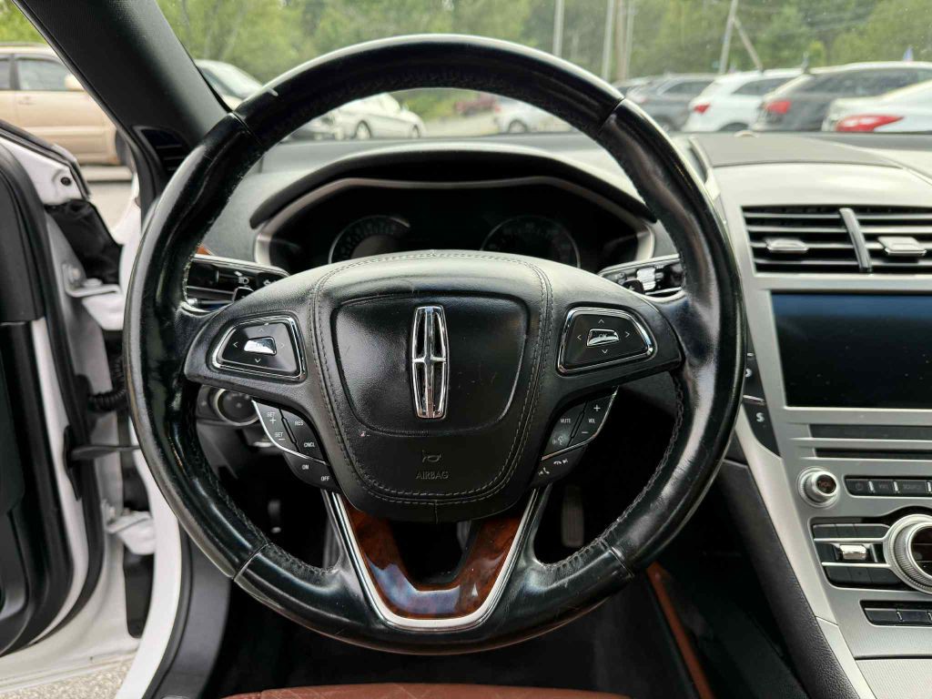 2017 Lincoln MKZ Image 13