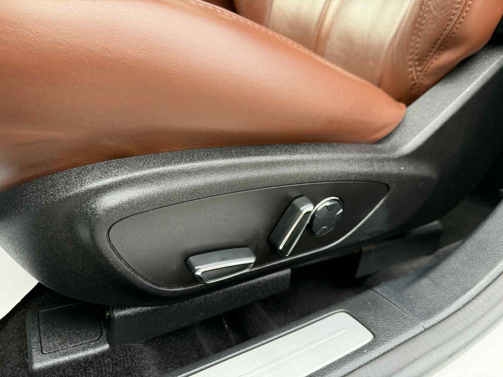 2017 Lincoln MKZ Image 22