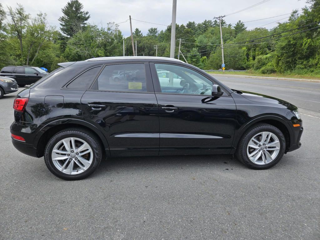2017 Audi Q3 Image 8