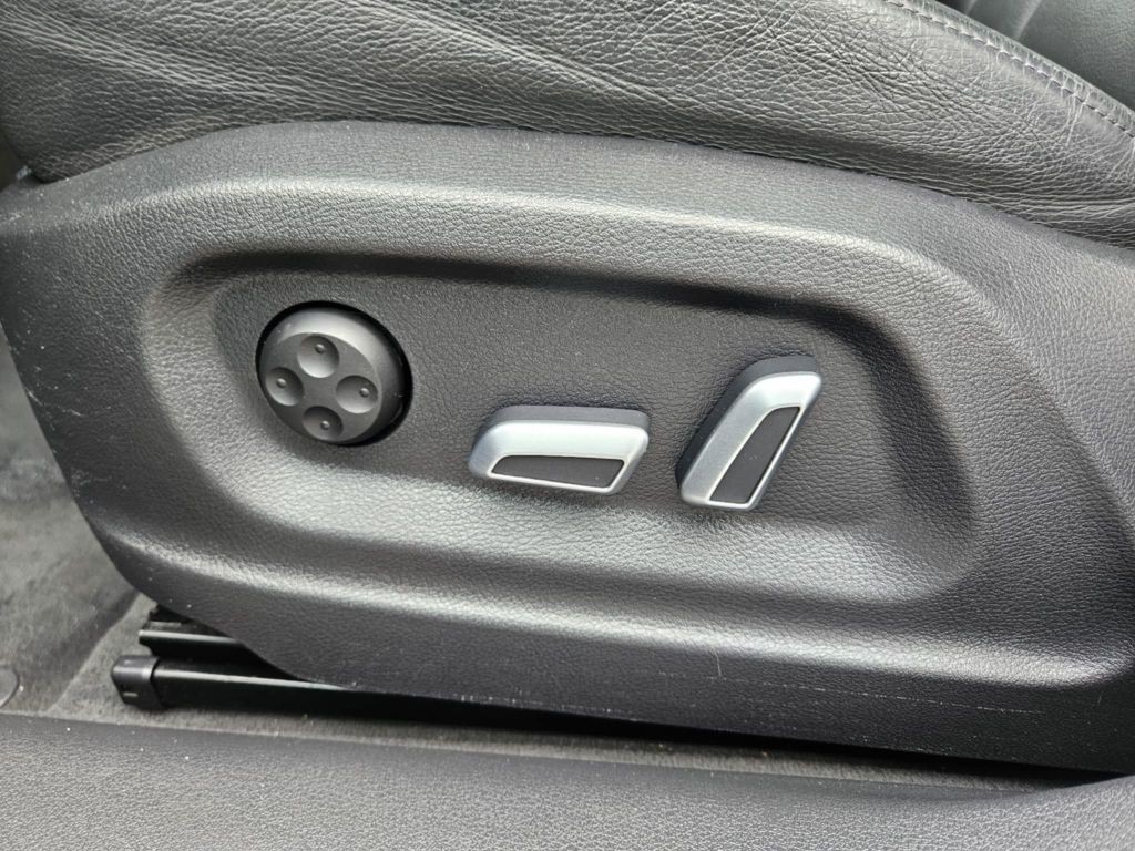 2017 Audi Q3 Image 14