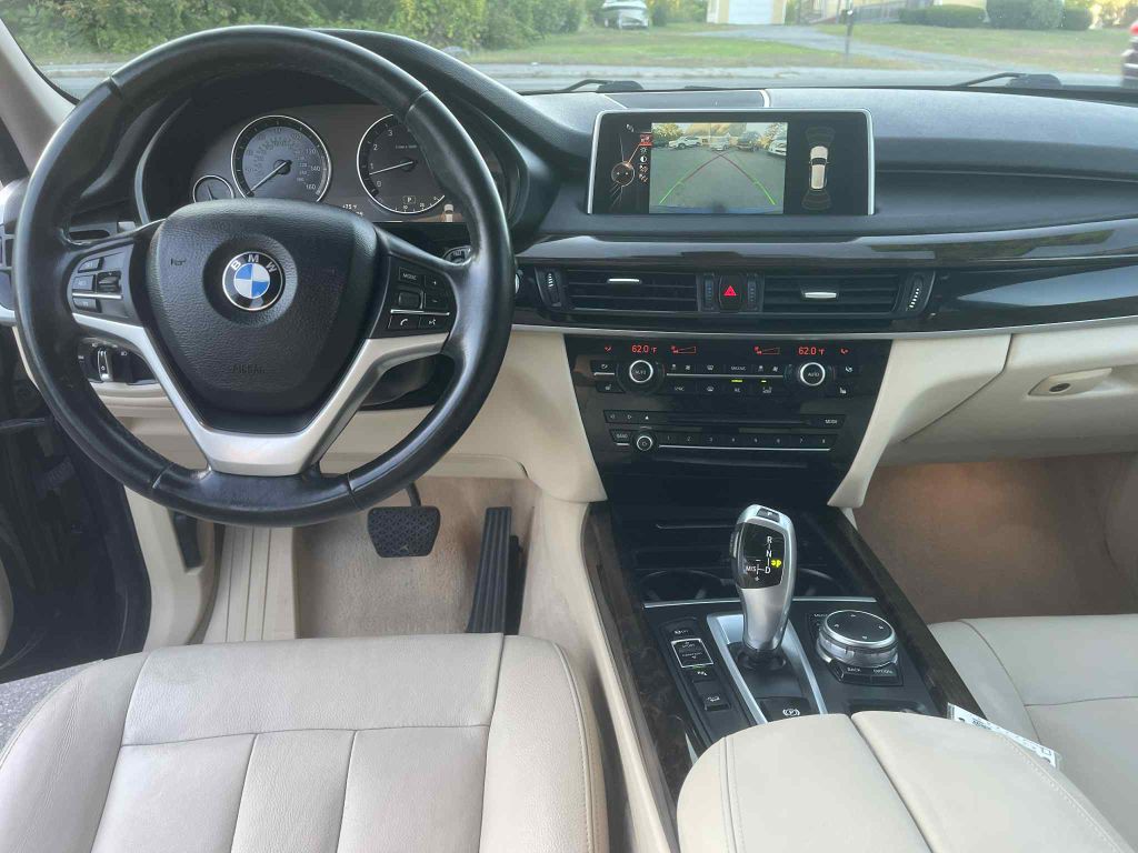 2015 BMW X5 Image 12