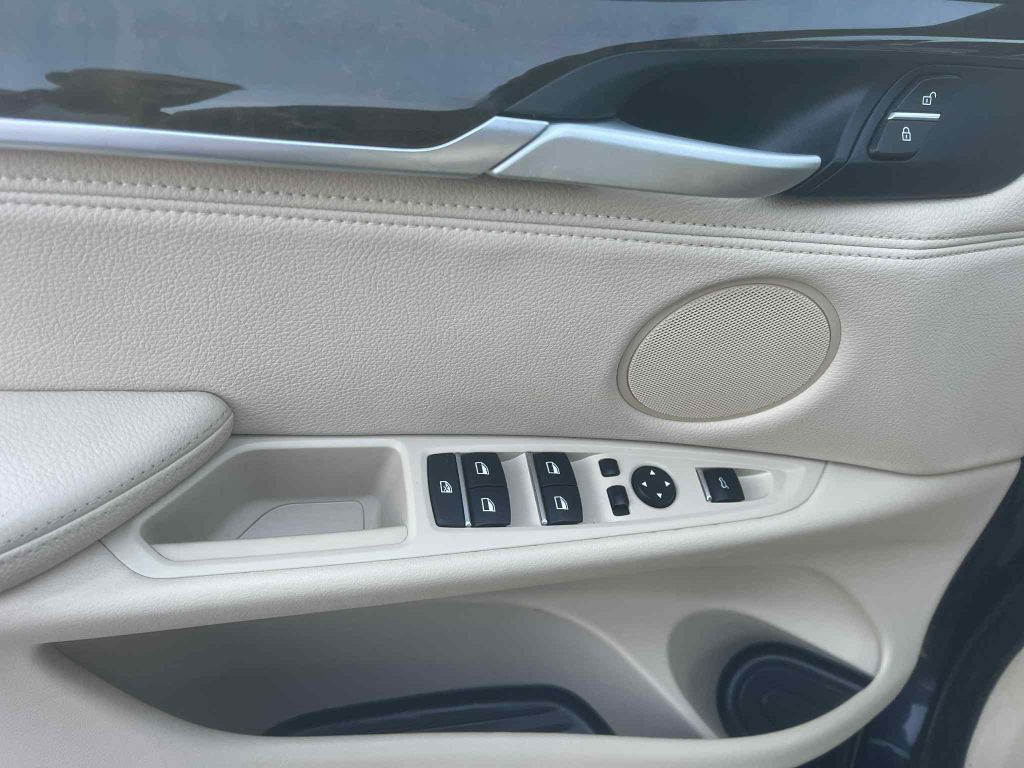 2015 BMW X5 Image 21
