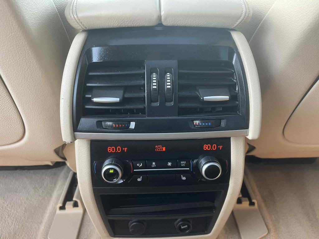 2015 BMW X5 Image 25