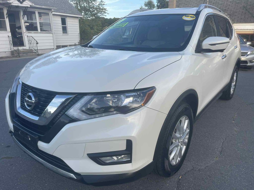 2017 Nissan Rogue Image 3