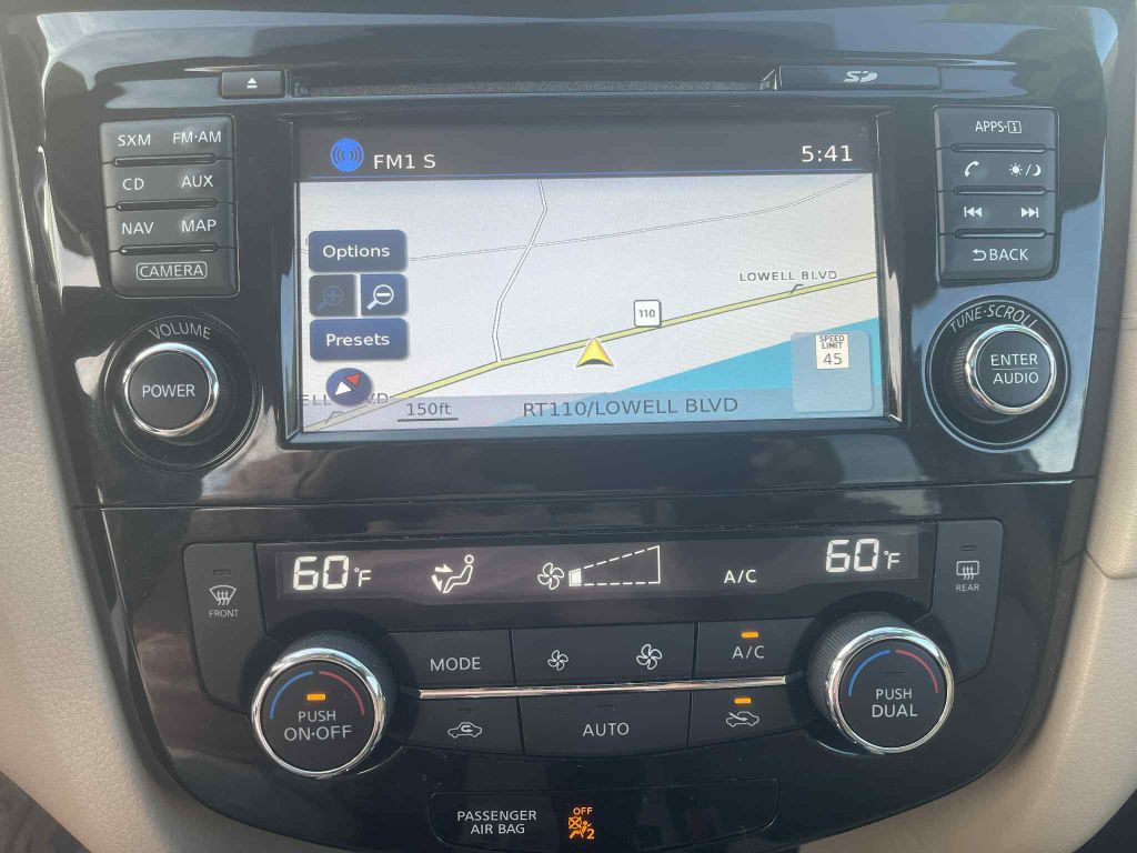 2017 Nissan Rogue Image 15