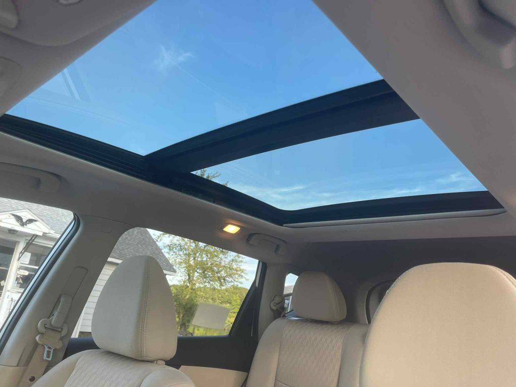 2017 Nissan Rogue Image 19