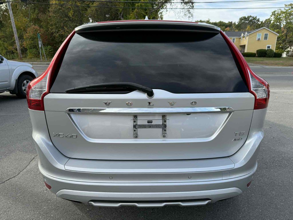 2017 Volvo XC60 Image 6
