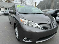 Image for 2014 Toyota Sienna XLE ID: 6904580