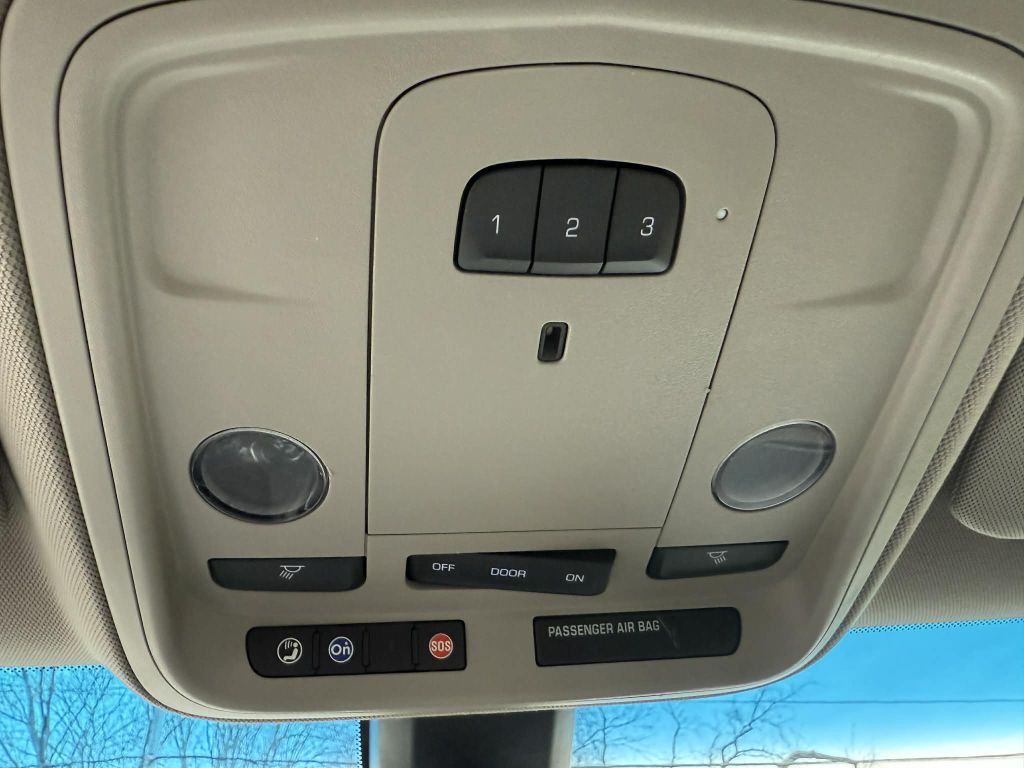 2016 Cadillac CTS Image 19