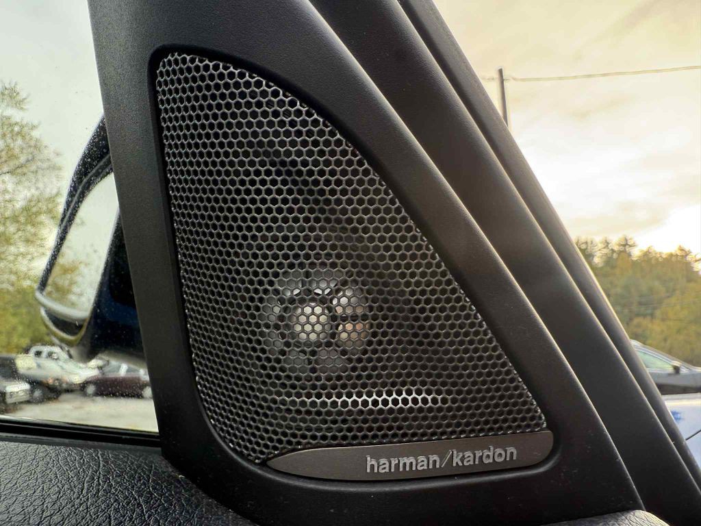 2013 BMW 3 Series Image 19