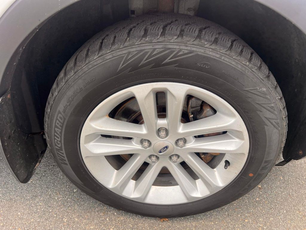 2013 Ford Explorer Image 26