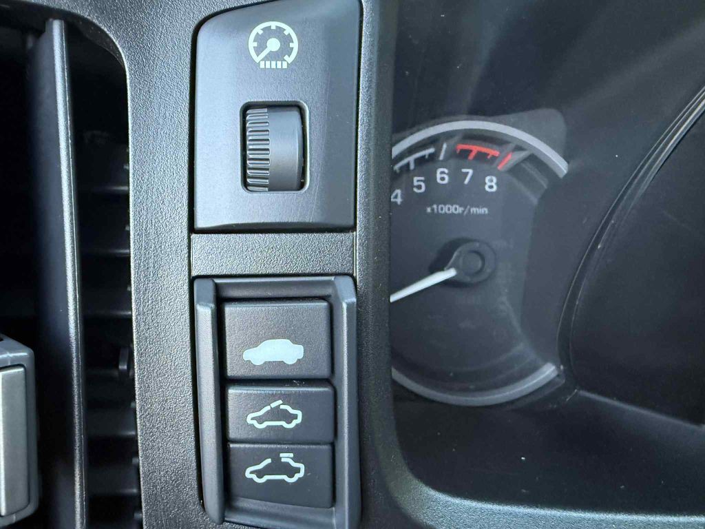 2012 Honda Ridgeline Image 19