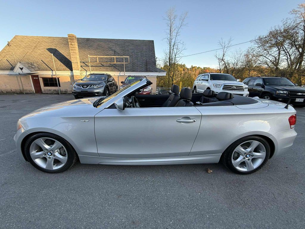 2011 BMW 1 Series Image 9