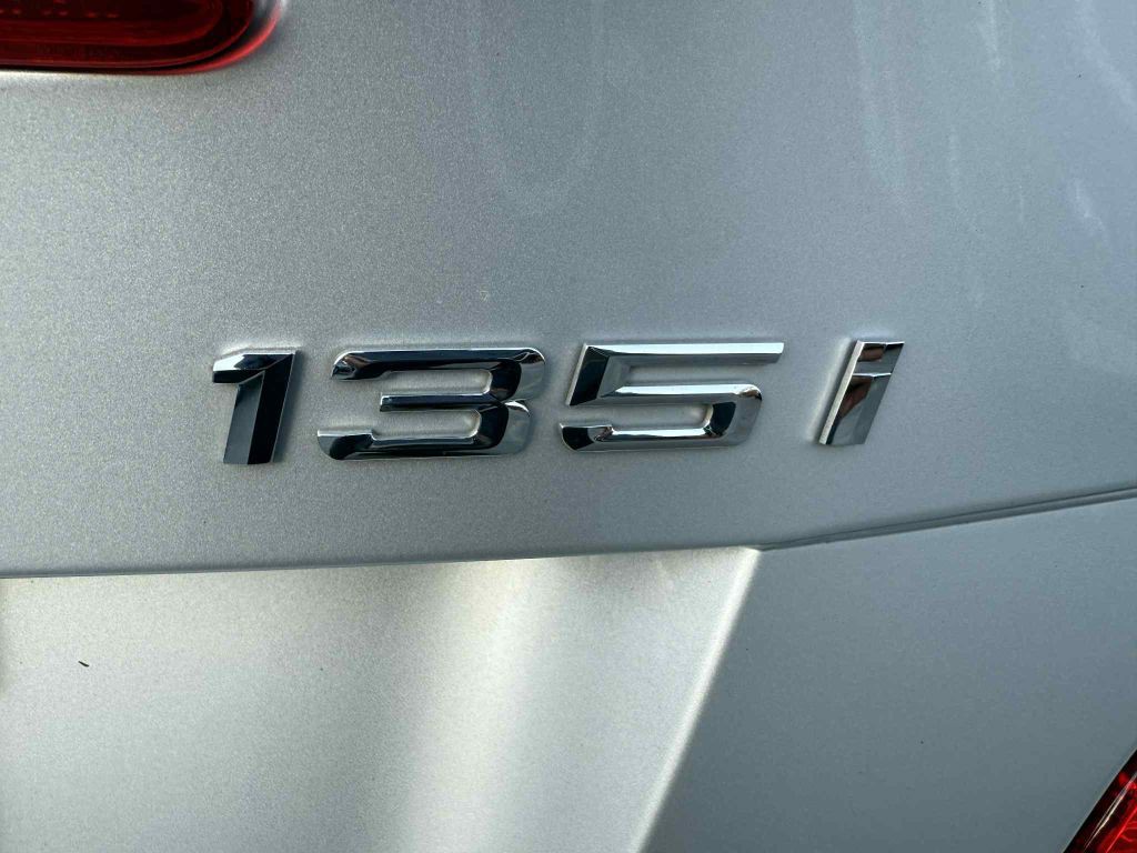 2011 BMW 1 Series Image 24