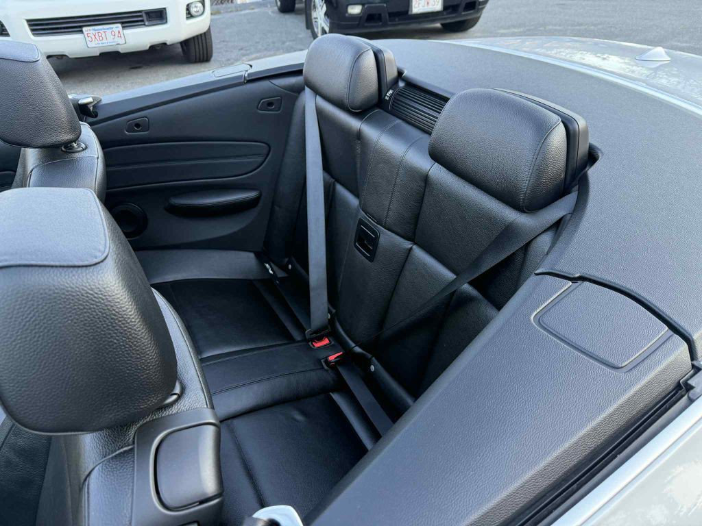 2011 BMW 1 Series Image 15