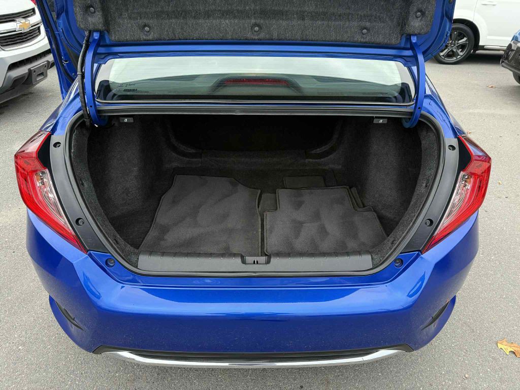 2019 Honda Civic Image 24