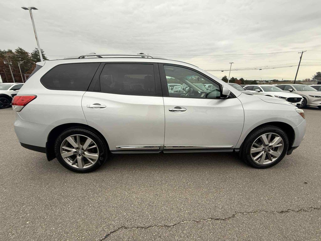 2014 Nissan Pathfinder Image 8