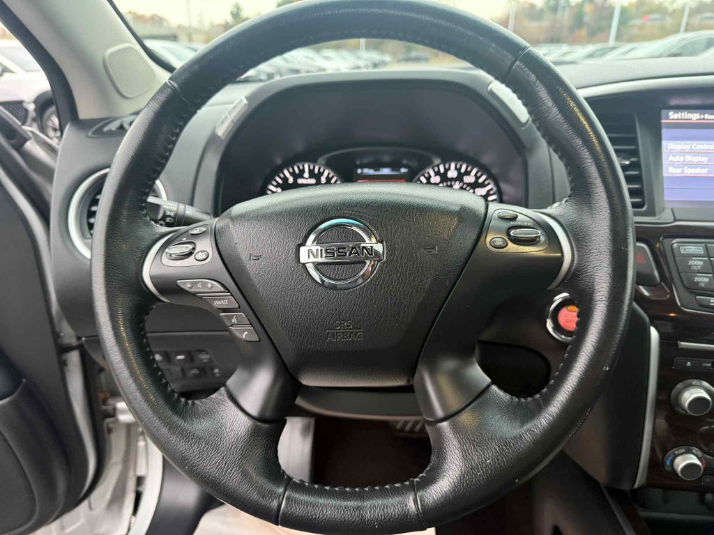 2014 Nissan Pathfinder Image 14