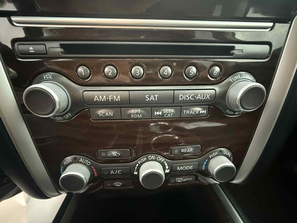 2014 Nissan Pathfinder Image 19