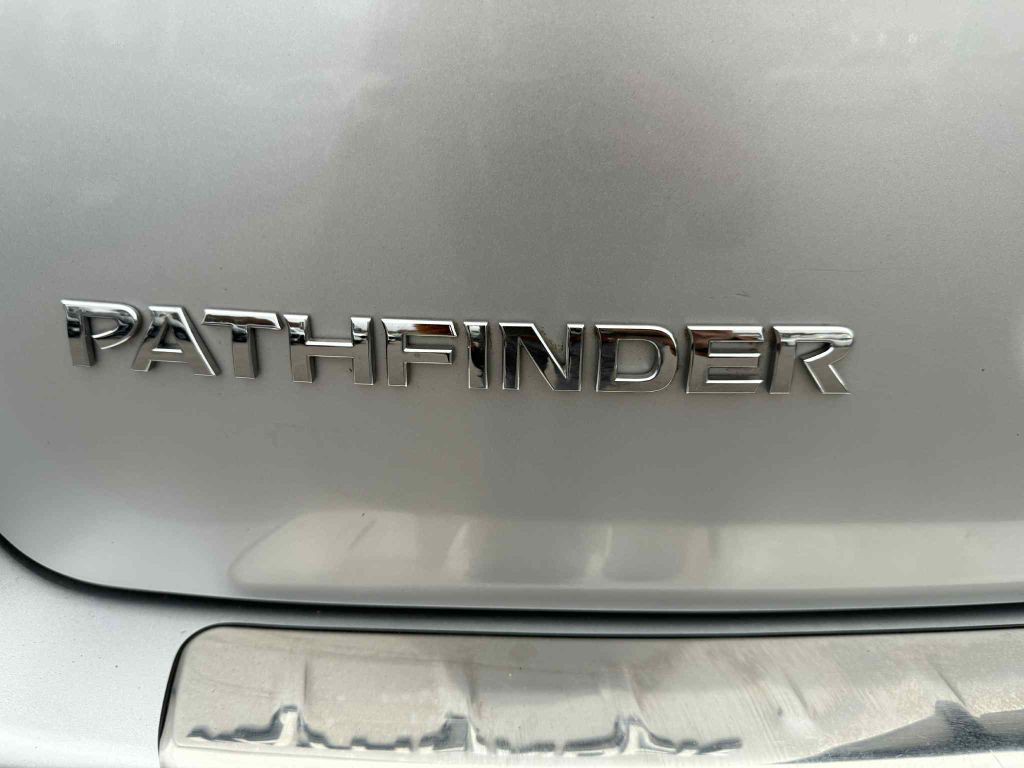 2014 Nissan Pathfinder Image 28