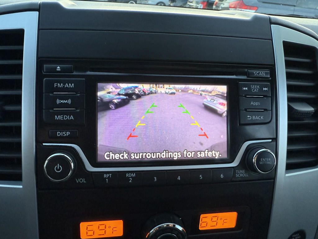 2016 Nissan Frontier Image 15