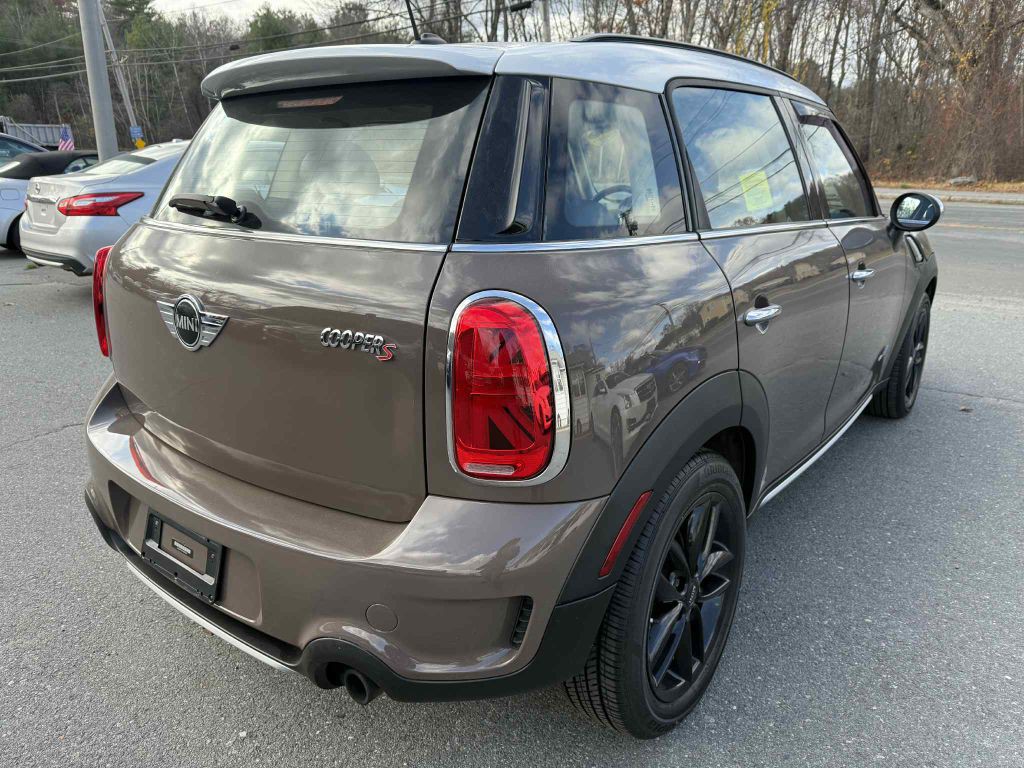 2015 MINI Cooper Image 7