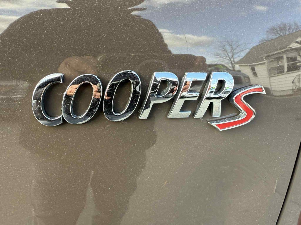 2015 MINI Cooper Image 19