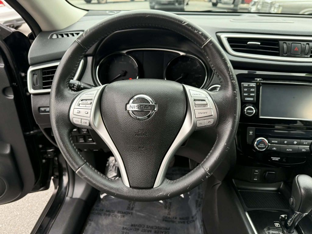 2016 Nissan Rogue Image 13