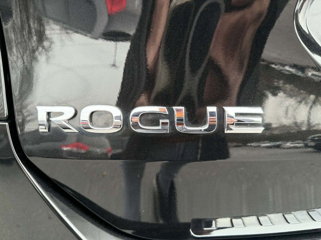 2016 Nissan Rogue Image 21