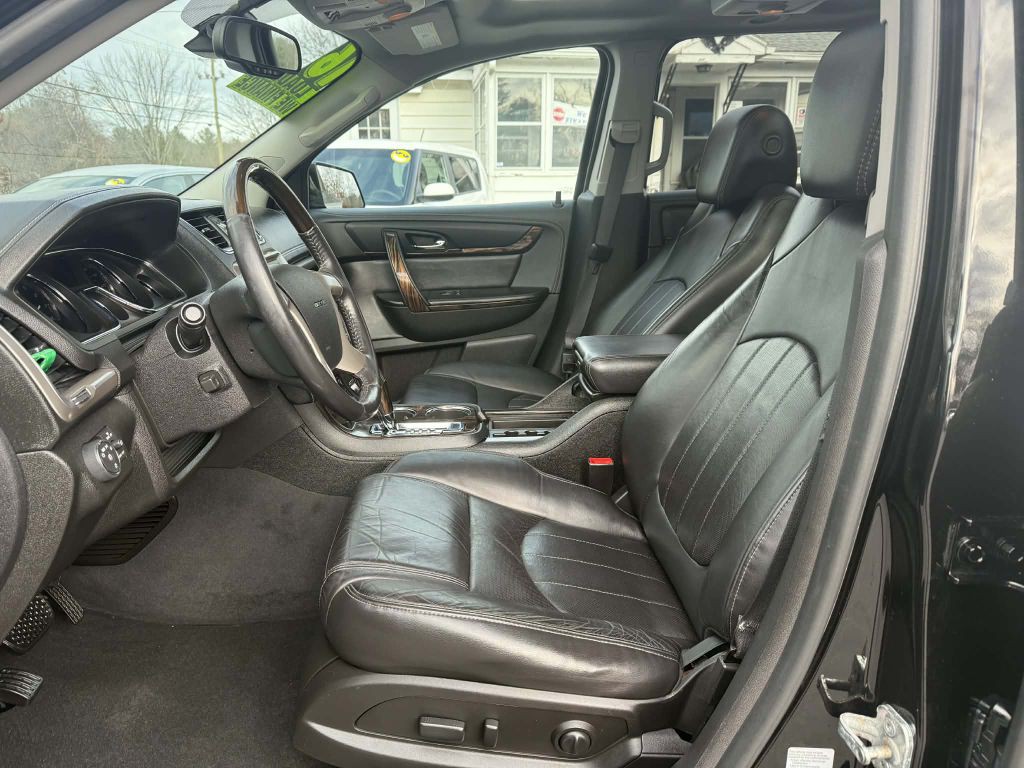 2016 GMC Acadia Image 9