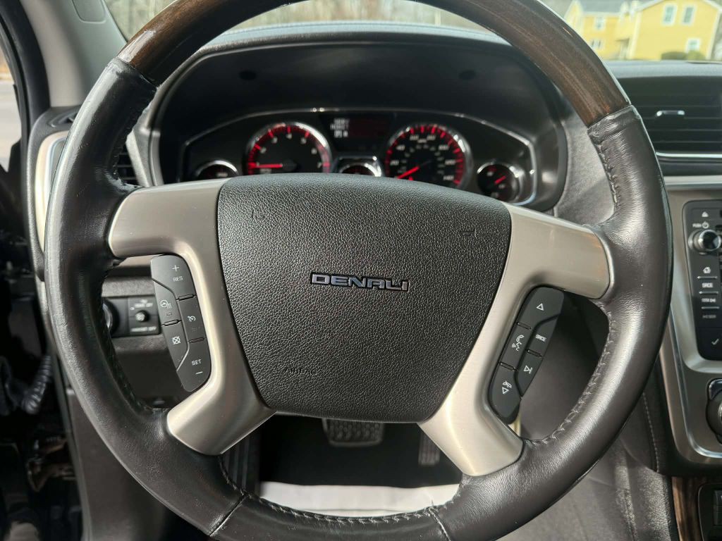 2016 GMC Acadia Image 14