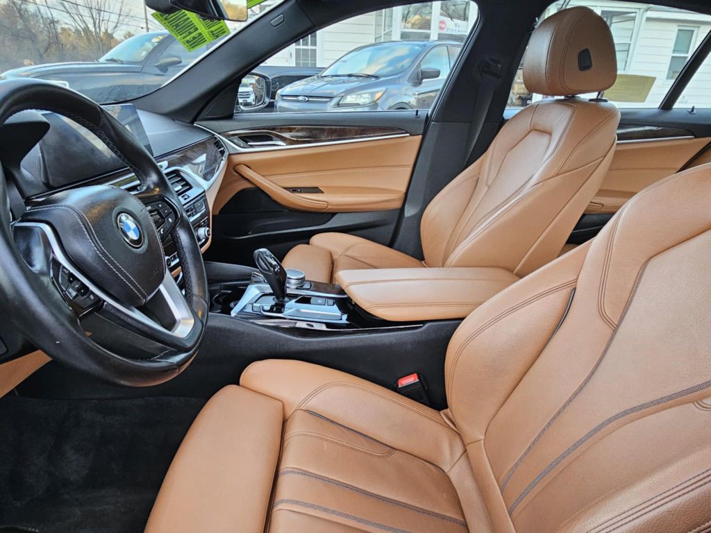 2017 BMW 5 Series Image 9