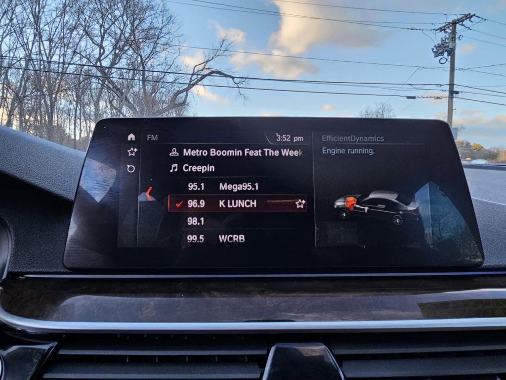 2017 BMW 5 Series Image 15