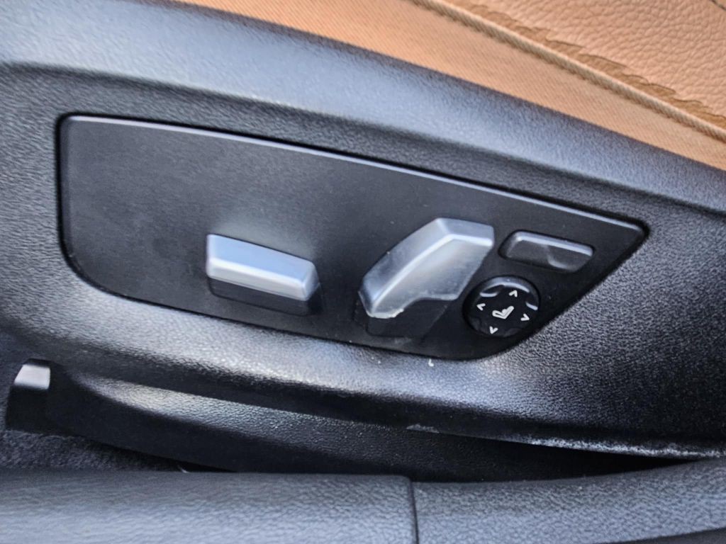 2017 BMW 5 Series Image 21