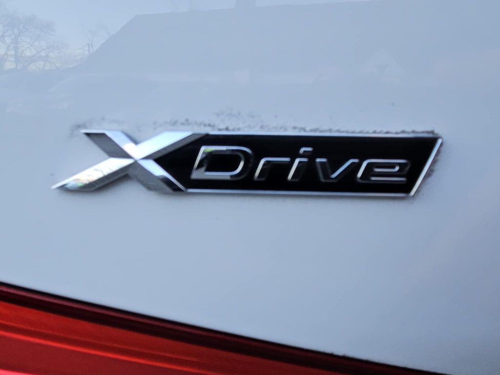 2017 BMW 5 Series Image 22