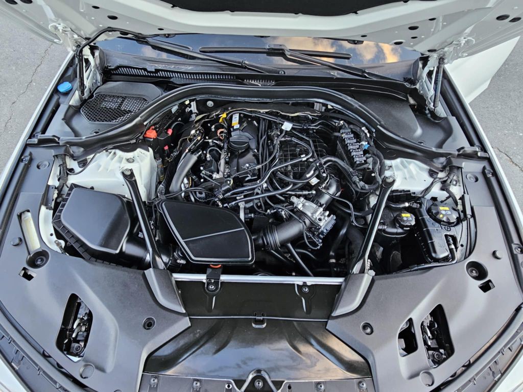 2017 BMW 5 Series Image 26