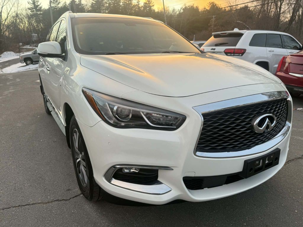 2017 INFINITI QX60 Image 1