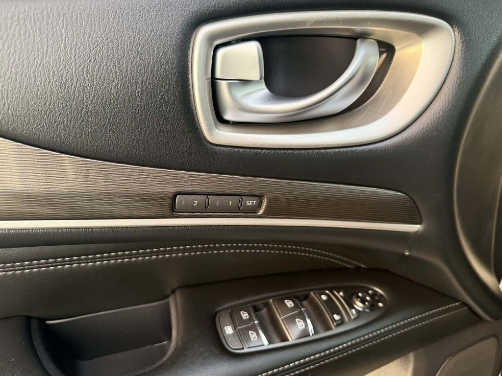 2017 INFINITI QX60 Image 23