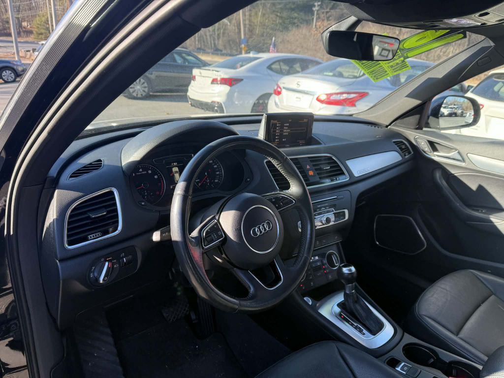 2016 Audi Q3 Image 10