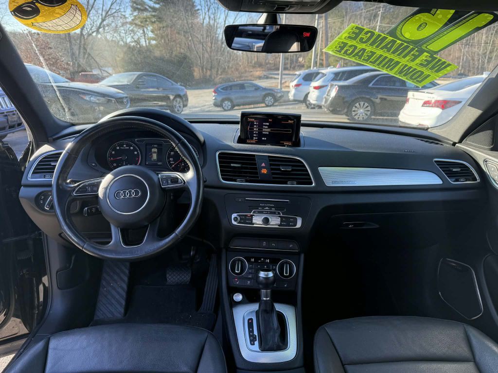 2016 Audi Q3 Image 12