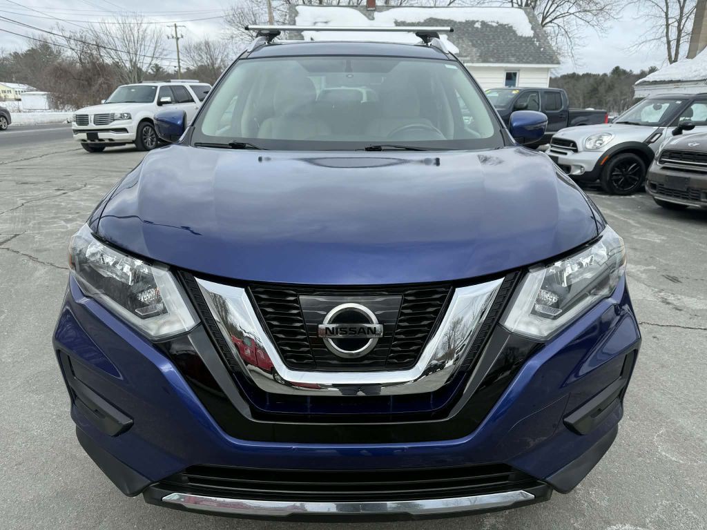 2017 Nissan Rogue Image 2