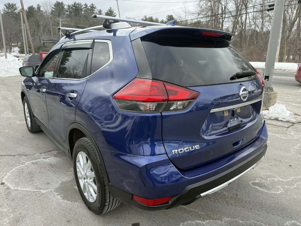 2017 Nissan Rogue Image 5