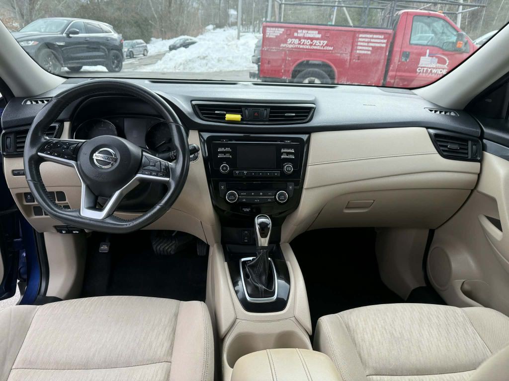 2017 Nissan Rogue Image 12