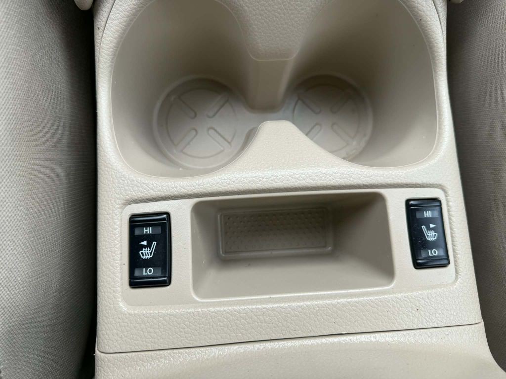 2017 Nissan Rogue Image 18