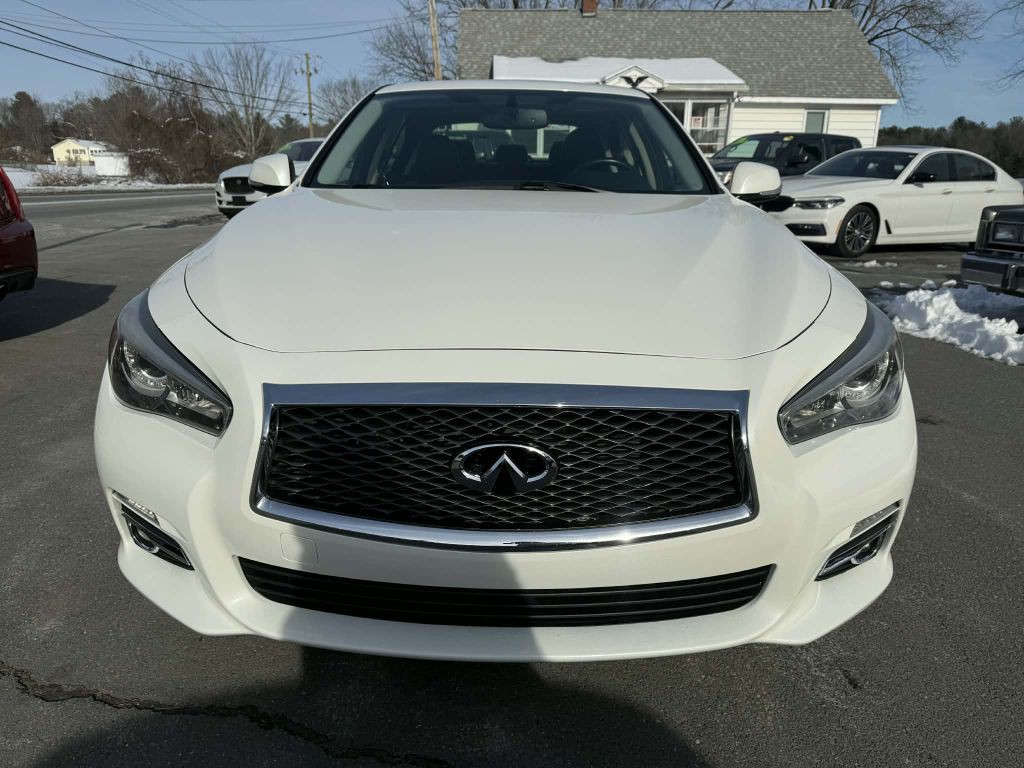2016 INFINITI Q50 Image 2