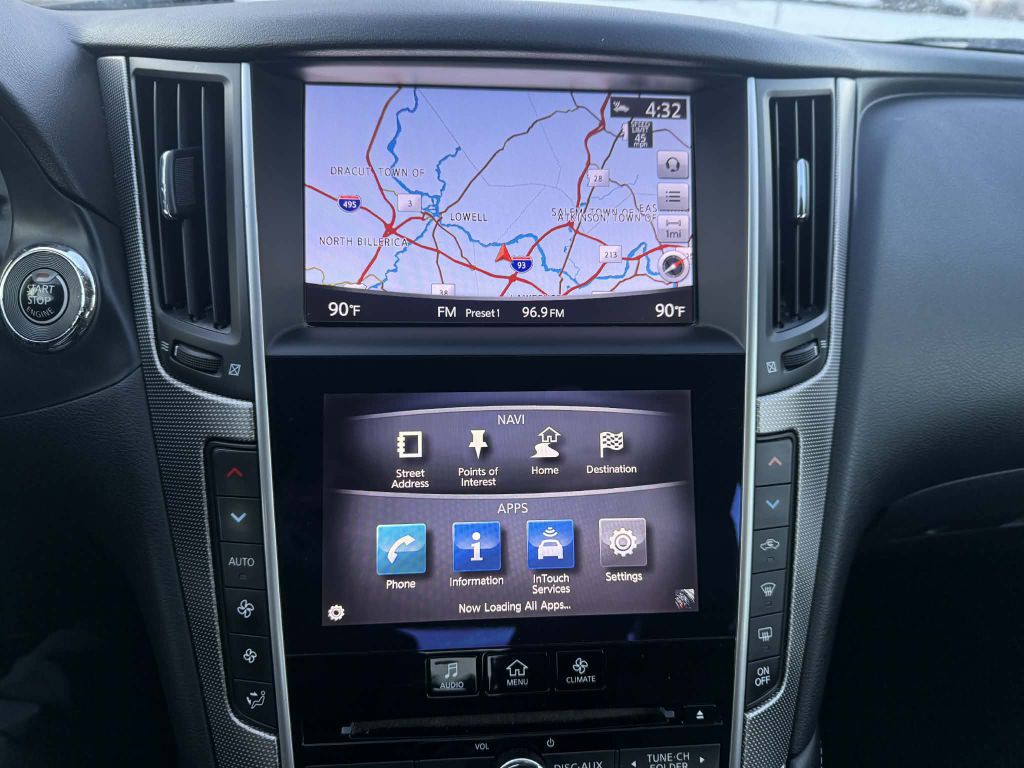 2016 INFINITI Q50 Image 17