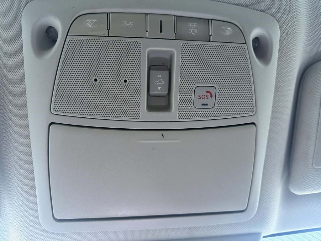 2016 INFINITI Q50 Image 20