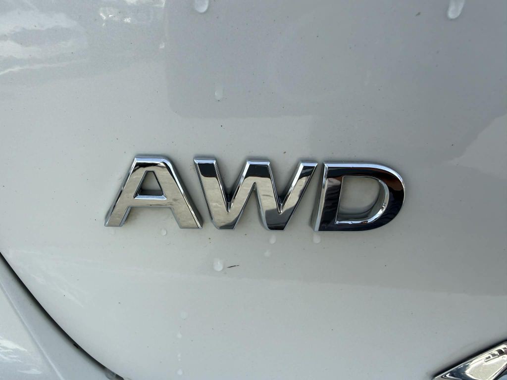 2016 INFINITI Q50 Image 23